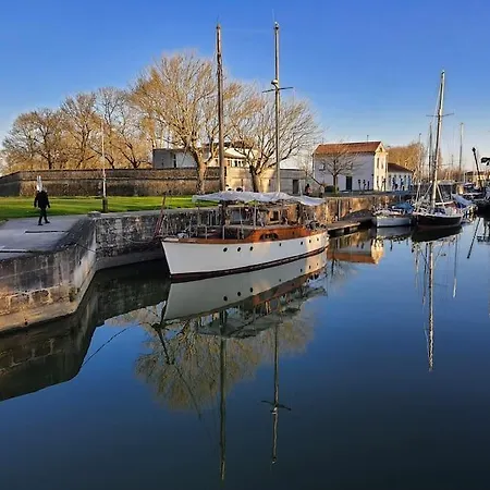 Le Repos Du Marin - Au Port De Plaisance 罗什福尔